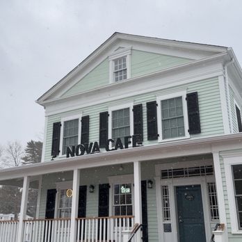 Nova Cafe - Outside snowy day - Coffee & Tea Near Me - Wilton, Connecticut