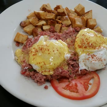 Bea Bea's - Corned beef hash benedict :) - Coffee & Tea Near Me - Burbank, California Bea Bea's - Corned beef hash benedict :) - Coffee & Tea Near Me - Burbank, California