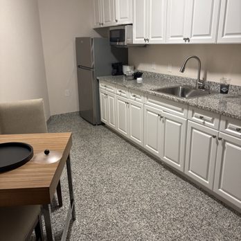Hampton Inn Charleston-North - Huge kitchen area - Hotels Near Me - North Charleston, South Carolina Hampton Inn Charleston-North - Huge kitchen area - Hotels Near Me - North Charleston, South Carolina