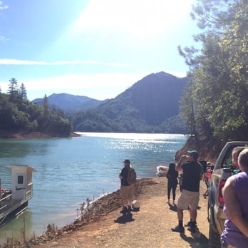 Lake Shasta Caverns - Waiting for the boat - Landmarks & Historical Buildings Near Me - Lakehead, California
