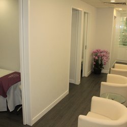 Dr. Winnie Mui - Waiting area - with 3 private treatment rooms