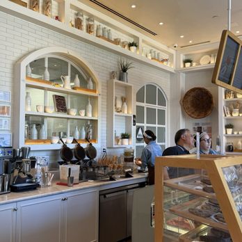 Bacio di Latte - Inside - Gelato Near Me - Newport Beach, California