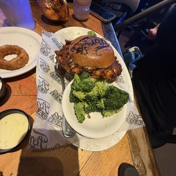 Ford's Garage St. Augustine - Crispy Chicken Sandwich - Burgers Near Me - St. Augustine, Florida