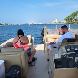 Crab Island Jimmy's Charters - Picking our seats for the best sun exposure