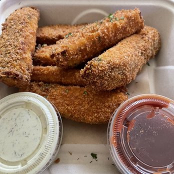 The Wild Chive - Zucchini with in house ranch dip and marinara sauce - Vegan Near Me - Long Beach, California