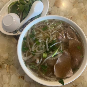 Pho So 1 - #30 - Rice noodle soup w/rare steak and tripe (Phở Tái Sách) - Vietnamese Near Me - Lake Forest, California