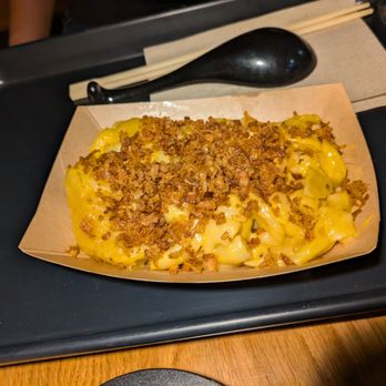 REDWHITE - Los Angeles - Mac and cheese - Ramen Near Me - Los Angeles, California REDWHITE - Los Angeles - Mac and cheese - Ramen Near Me - Los Angeles, California