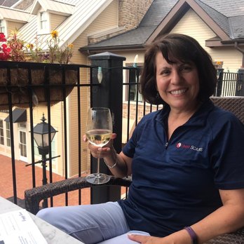 Mezzo - Happy hour on the patio - Italian Near Me - Dublin, Ohio