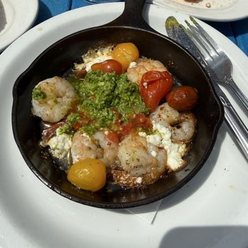 Sam's Chowder House - Fabulous prawns and garlic - Seafood Near Me - Half Moon Bay, California