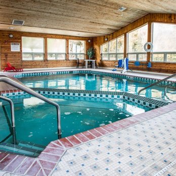 Econo Lodge - Hotels Near Me - Merrill, Wisconsin