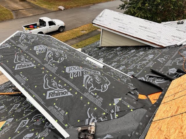 Slide of Wofford Roofing