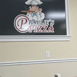 Paulie's Pizza - Dining area