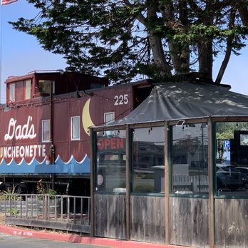 Dad's Luncheonette - Cute place for a quick lunch. - New American Near Me - Half Moon Bay, California