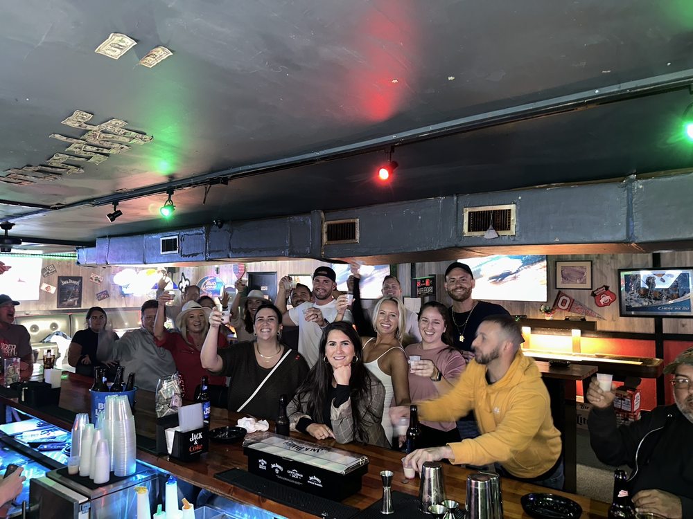 3RD BASE SPORTS BAR Updated August 2024 31 Photos 16972 US98, Foley, Alabama Sports