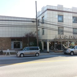Renovated Art Deco Building with over 90 Dealers In a 40,000 square foot building.