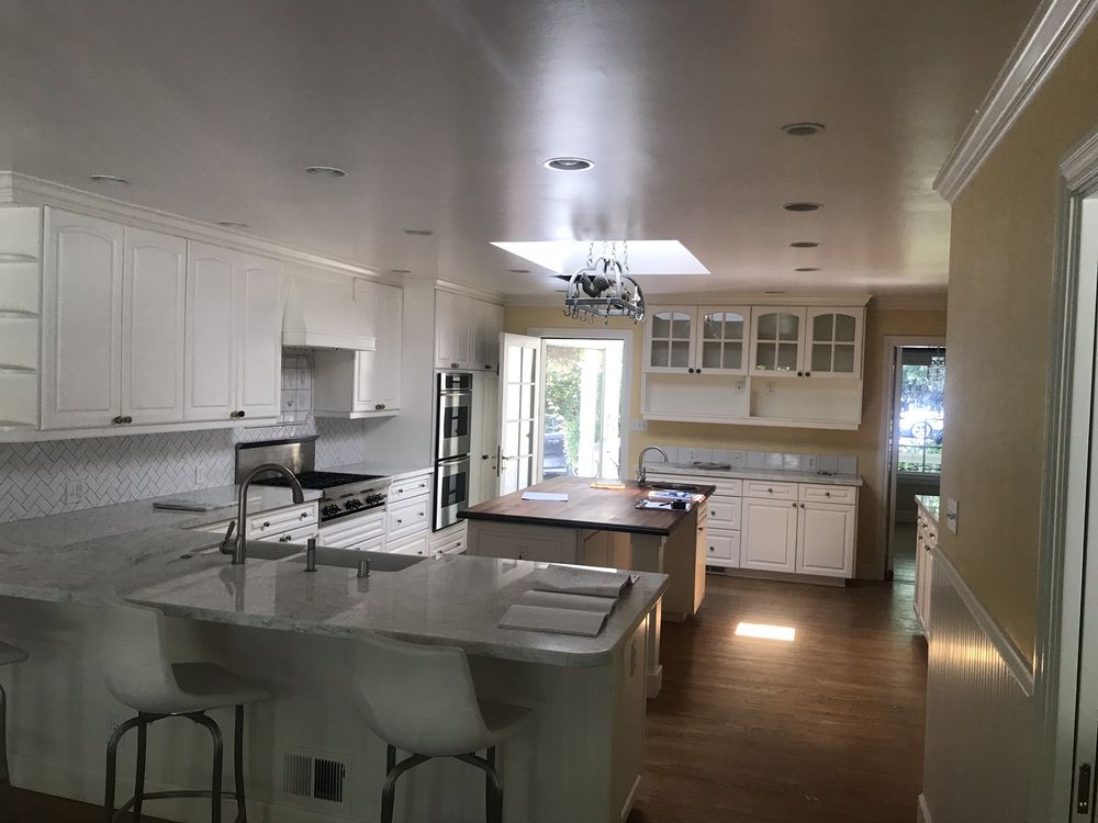 Slide of Service Electrician Sonoma