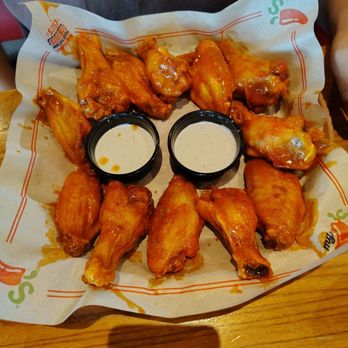 Chili's - Buffalo chicken wings - Tex-Mex Near Me - Fresno, California Chili's - Buffalo chicken wings - Tex-Mex Near Me - Fresno, California