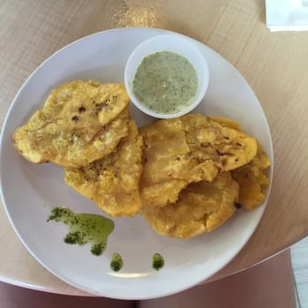 Piu Bello - The Best Tostones Ever!! Homemade with Homemade aioli sauce!! Delicious!! - Puerto Rican Near Me - San Juan, Puerto Rico