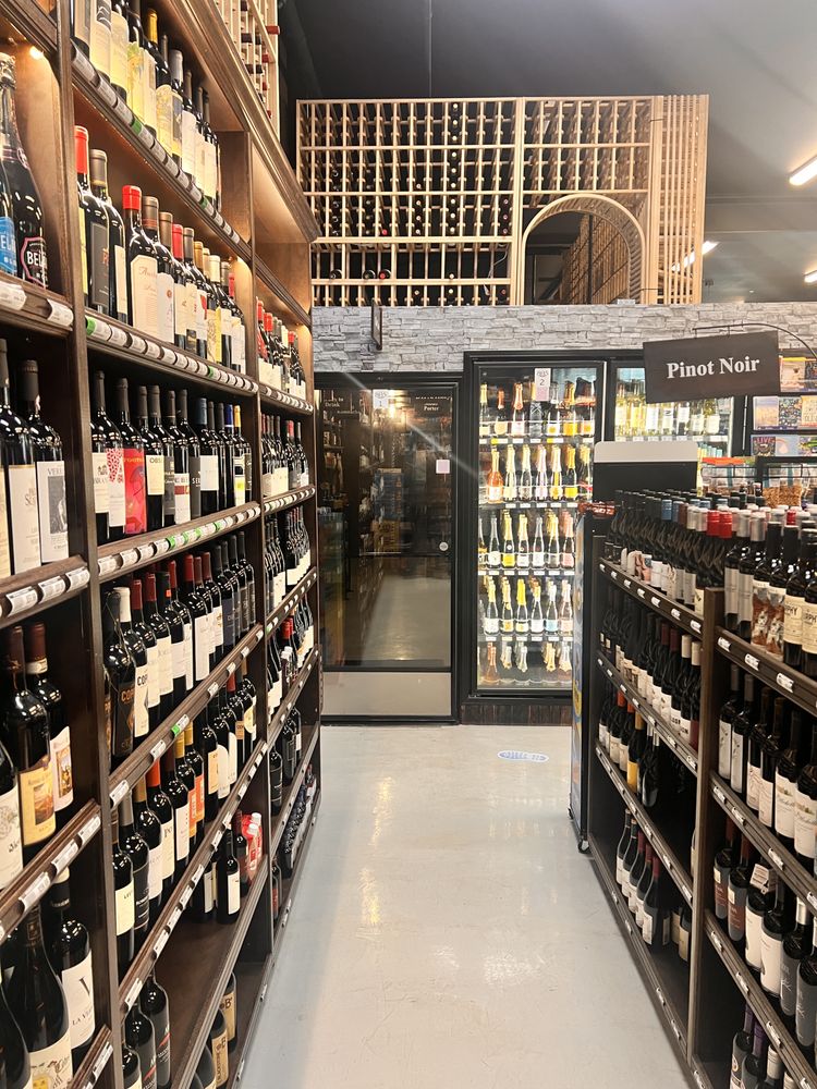 SPRINGVILLE MARKET with 16 real customer photos Updated August 2024