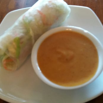 AROI Thai - Fresh summer roll with lunch special - Thai Near Me - La Jolla, California AROI Thai - Fresh summer roll with lunch special - Thai Near Me - La Jolla, California