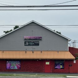 El Tropico Nightclub