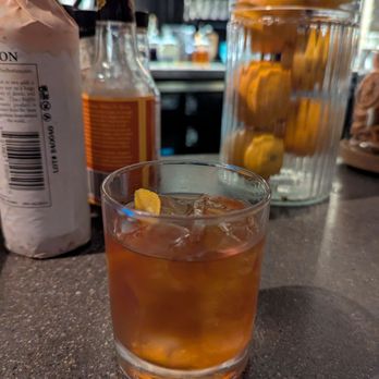 Mammoth Distilling - Mammoth old fashioned - Distilleries Near Me - Grand Rapids, Michigan