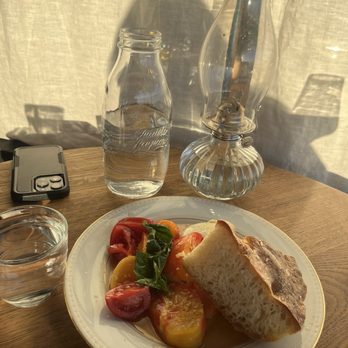 Betsy - Foccacio with season's best tomatoes - Steakhouses Near Me - Altadena, California