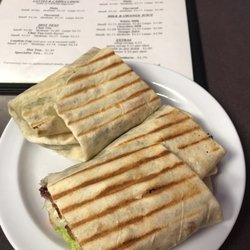 The Hubber Cafe - The special of the day wrap was delightful