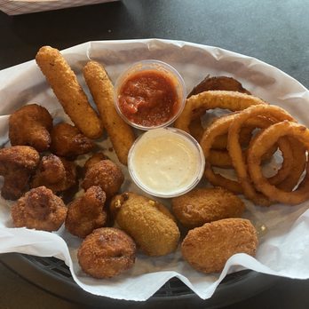 Wicked Wings - Sampler- Onion Rings, Fried Mushrooms, Mozzarella Sticks, Jalapeno Poppers with ranch and marinara dipping sauce - Chicken Wings Near Me - Kyle, Texas