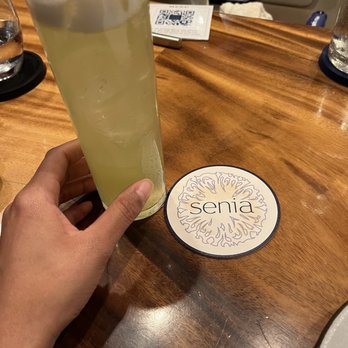 Senia - Drink - Cocktail Bars Near Me - Honolulu, Hawaii