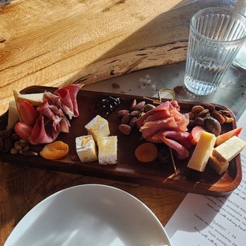 Croft Vineyards - Charcuterie board - Wine Tasting Room Near Me - Salem, Oregon
