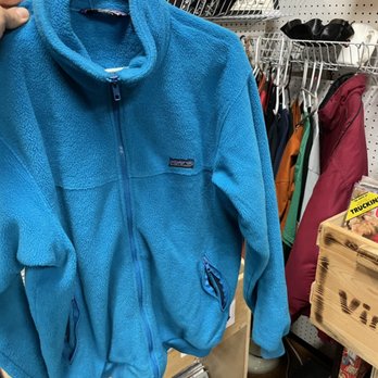 Spinning Threads Records - Vintage Patagonia - Used, Vintage & Consignment Near Me - Fairfield, California