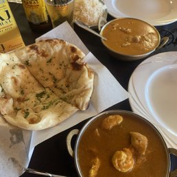 Dinner special chicken and shrimp curry Dinner special chicken and shrimp curry