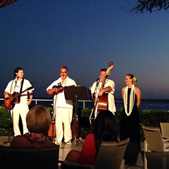 House Without A Key - Amazing trio with Ms. Hawaii - Seafood Near Me - Honolulu, Hawaii