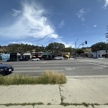 1802 Roasters - A view of Cypress Avenue from the street-facing window - Coffee & Tea Near Me - Los Angeles, California 1802 Roasters - A view of Cypress Avenue from the street-facing window - Coffee & Tea Near Me - Los Angeles, California