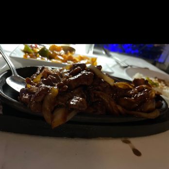 Bugis Street Brasserie - Sizzling beef - Chinese Near Me - London, XGL Bugis Street Brasserie - Sizzling beef - Chinese Near Me - London, XGL