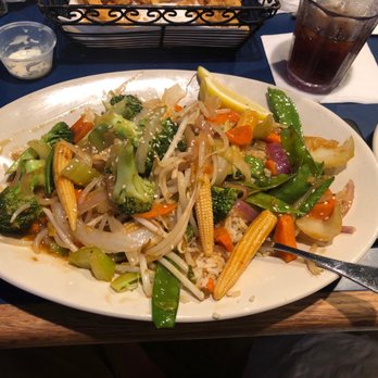 Boston Sail Loft - Veggie Sail Loft Stir Fry - Bars Near Me - Boston, Massachusetts