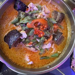 Red curry with chicken