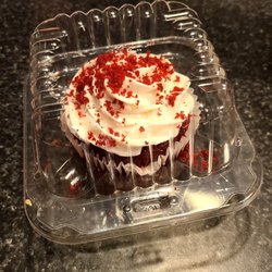 Charlie Mae's Soul Food - Geocerystore-quality red velvet imposter.