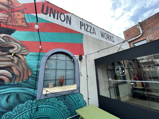 Union Pizza Works by null