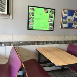 Gigi's House of Pizza - Nice little family pizza house.