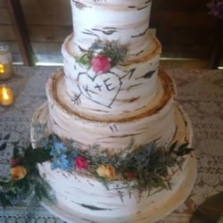 T-Town Bakery - Thank you Brenda for our beautiful and DELICIOUS wedding cake!!! Our guests loved it!!!