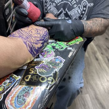 Emerald Tattoo Manteca - Tattoo Near Me - Manteca, California