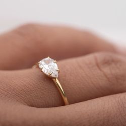 Sarah Poursh Designs - East west pear shaped ring