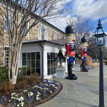 Clyde's Willow Creek Farm - Front entrance getting ready for Christmas - New American Near Me - Broadlands, Virginia