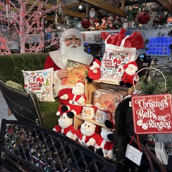 Santa Claus House - Indoor decor - Christmas Trees Near Me - North Pole, Alaska Santa Claus House - Indoor decor - Christmas Trees Near Me - North Pole, Alaska