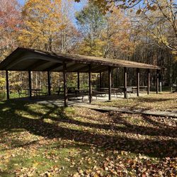 Molly Stark State Park - Beautiful picnic seating near the visitors center
