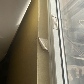 Circus Circus - The window was torn up and window glass was filthy. - Hotels Near Me - Las Vegas, Nevada Circus Circus - The window was torn up and window glass was filthy. - Hotels Near Me - Las Vegas, Nevada