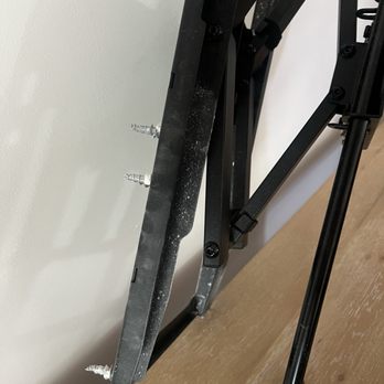 Pro TV Mounters - Mount fell out and tv fell. Drywall anchors used on block wall. - TV Mounting Near Me - Scottsdale, Arizona Pro TV Mounters - Mount fell out and tv fell. Drywall anchors used on block wall. - TV Mounting Near Me - Scottsdale, Arizona