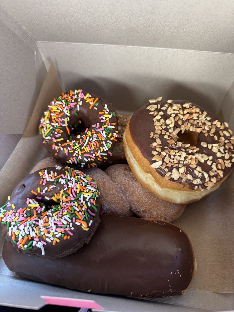 Aces Donuts
